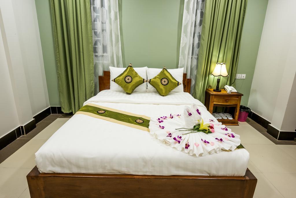 Ny Ka Smy Hotel Phnom Penh Ngoại thất bức ảnh
