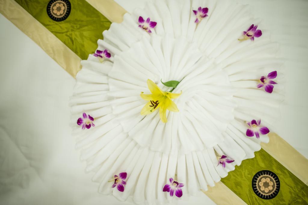 Ny Ka Smy Hotel Phnom Penh Ngoại thất bức ảnh