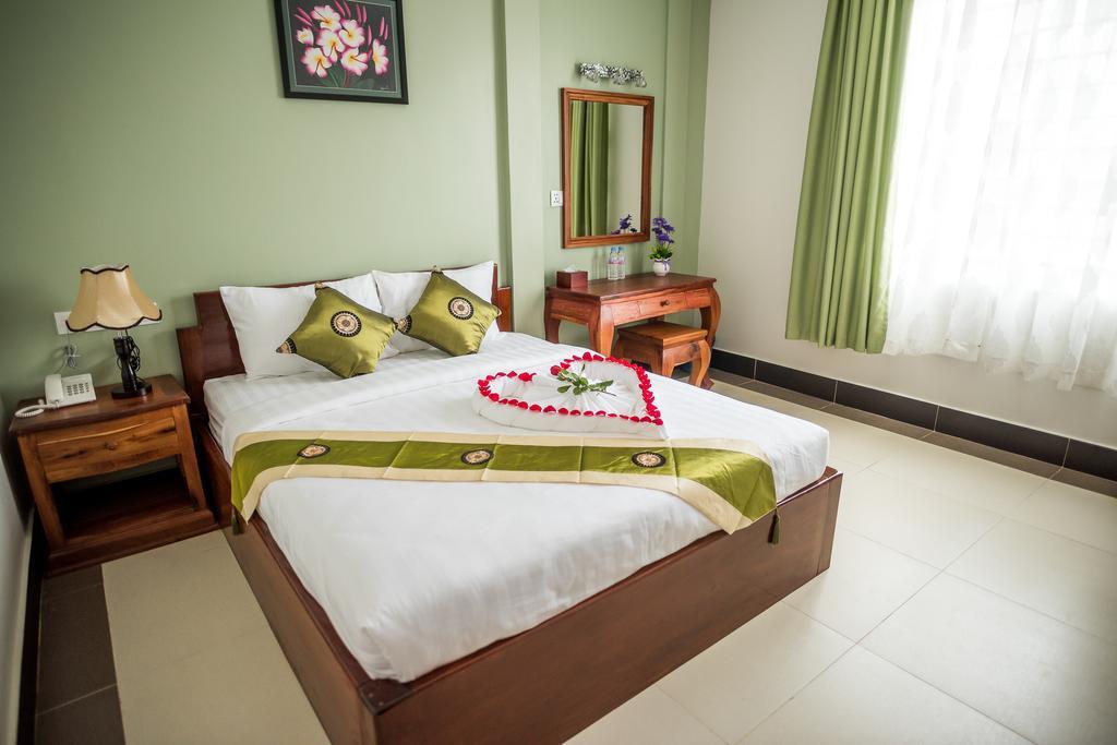 Ny Ka Smy Hotel Phnom Penh Ngoại thất bức ảnh