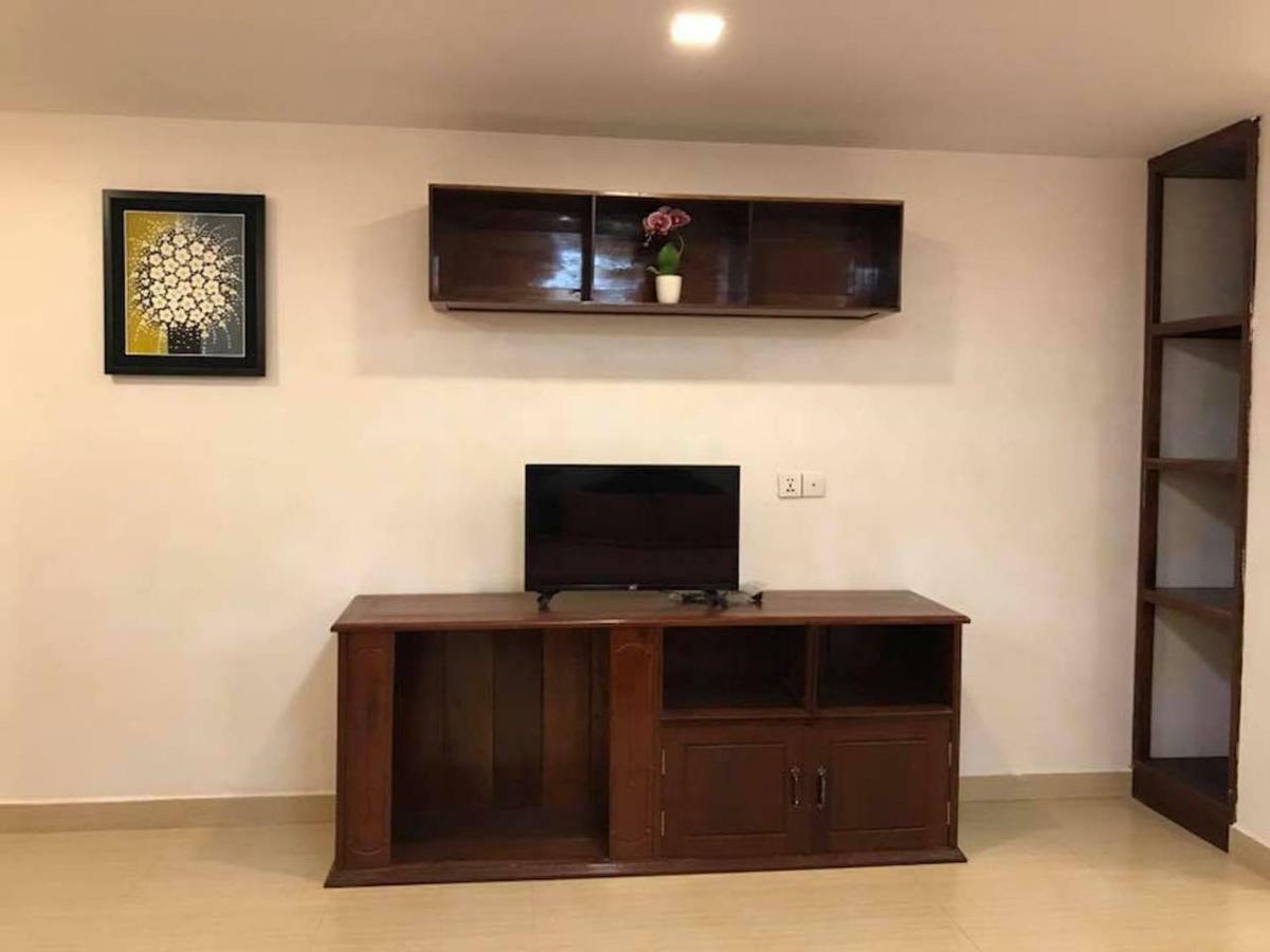 Ny Ka Smy Hotel Phnom Penh Ngoại thất bức ảnh