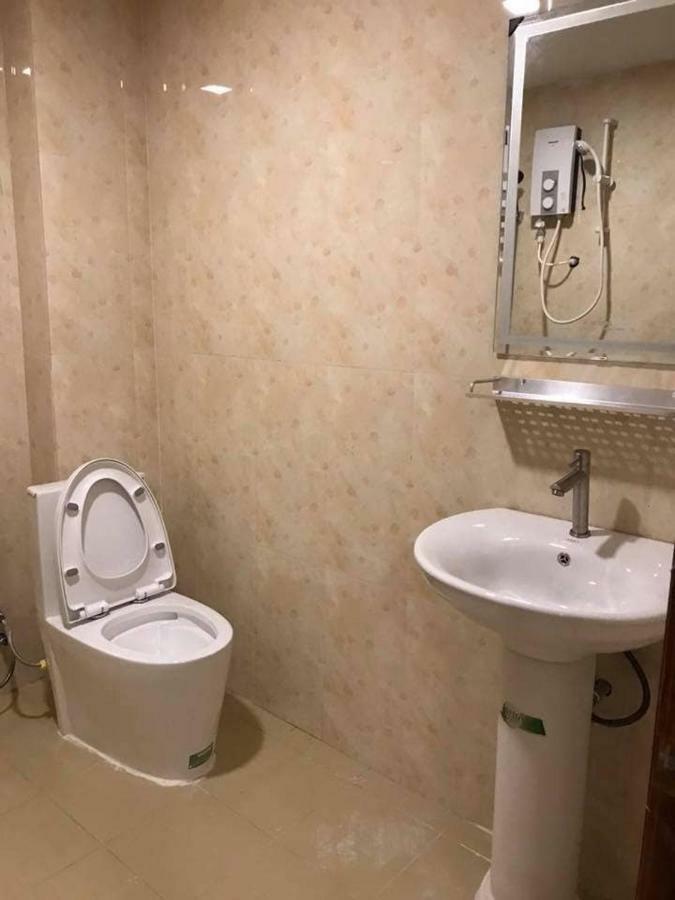 Ny Ka Smy Hotel Phnom Penh Ngoại thất bức ảnh